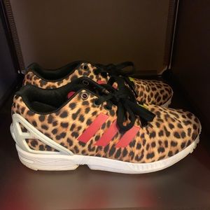 Adidas ZX Flux Sneakers in Leopard print & pink